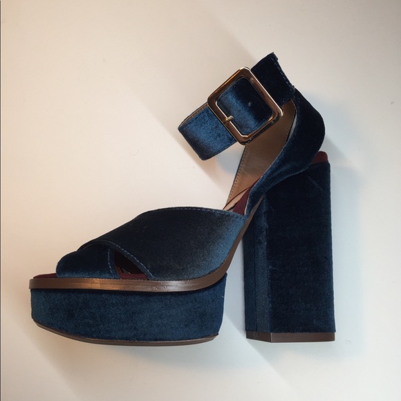 Zara Shoes - Zara velvet block platform heels teal color.